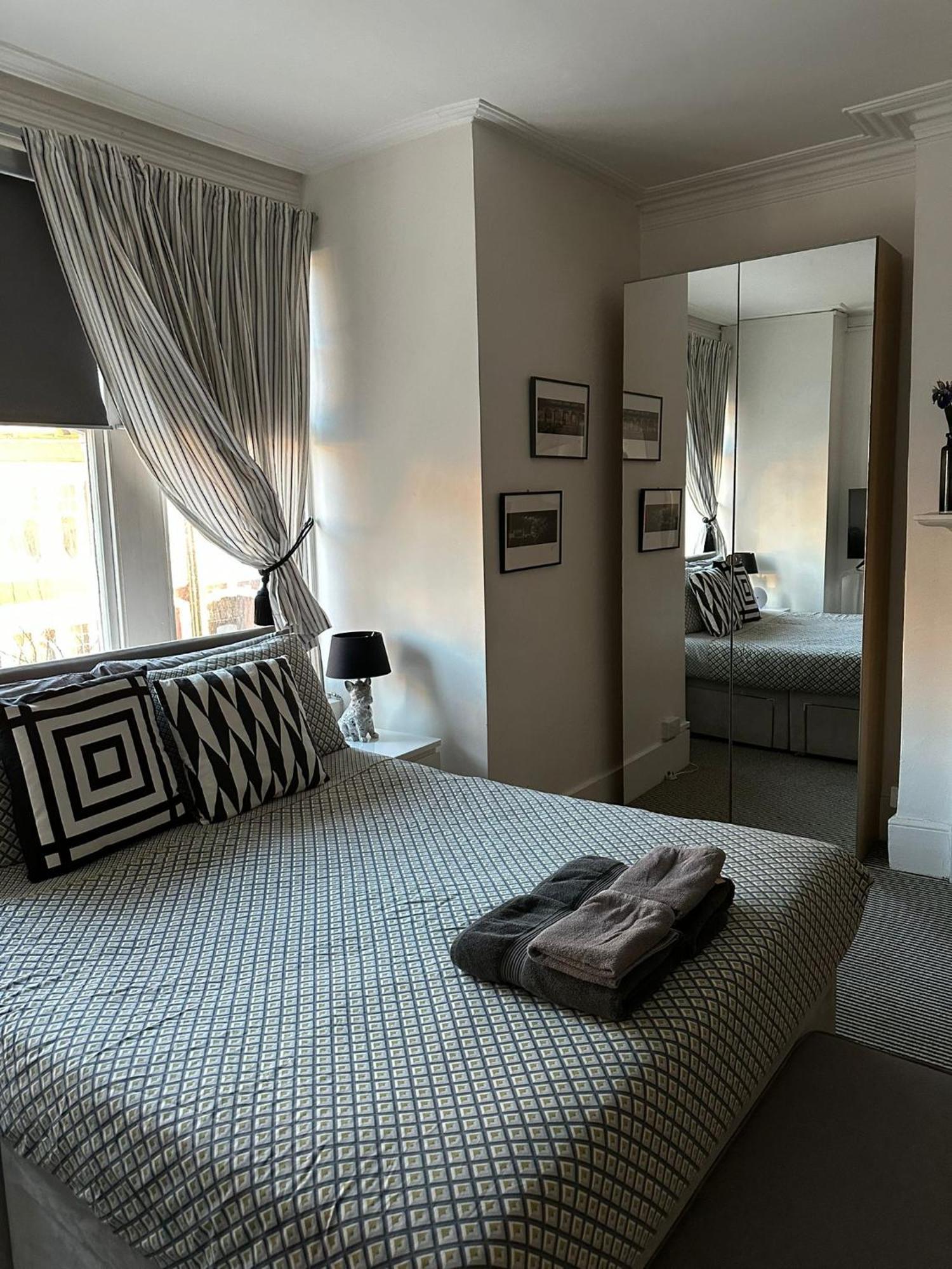 Belsize Park Boutique Accommodation London Exterior photo